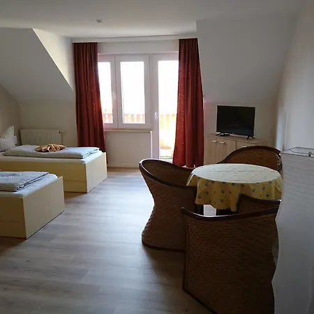 Zur Hecke Mini-hôtel Schönefeld