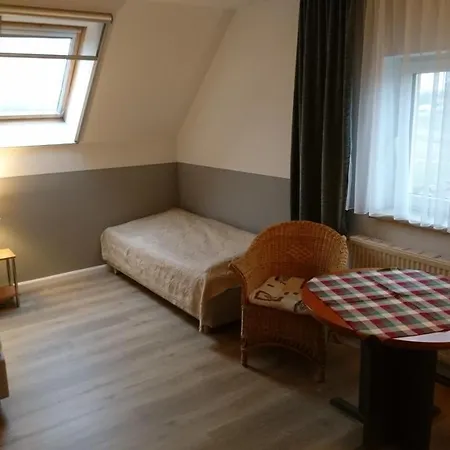 Zur Hecke * Schönefeld